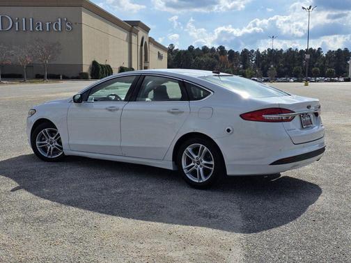 2018 Ford Fusion Hybrid SE