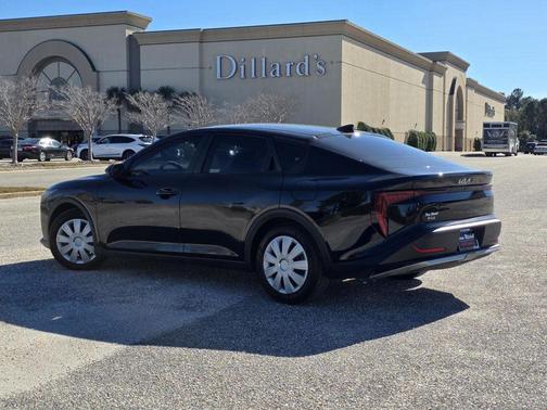 2025 Kia K4 LX