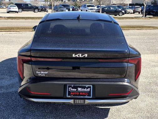 2025 Kia K4 LX