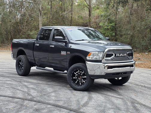 2017 RAM 2500 SLT Crew Cab 4x4 6'4' Box