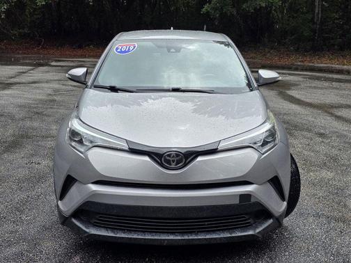 Silver 2019 Toyota C-HR XLE