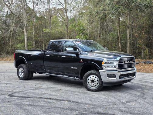 2021 RAM 3500 Laramie Crew Cab 4x4 8' Box