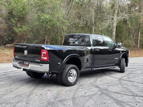 Black 2021 RAM 3500 Laramie Crew Cab 4x4 8' Box