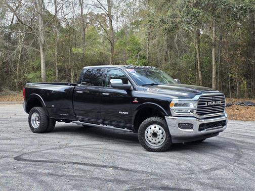 Black 2021 RAM 3500 Laramie Crew Cab 4x4 8' Box
