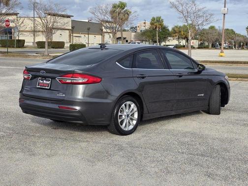 2019 Ford Fusion Hybrid SE