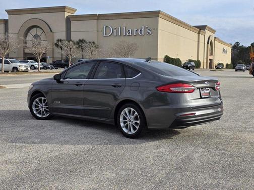 2019 Ford Fusion Hybrid SE