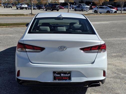 2018 Hyundai SONATA Limited