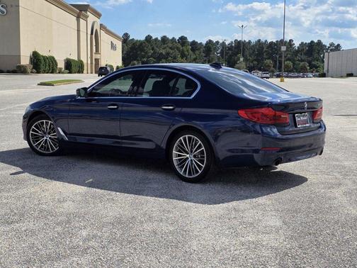 2017 BMW 530 530i