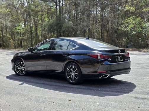 2023 Lexus ES 350 Base