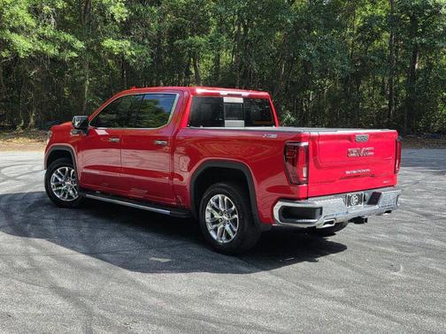 Red 2021 GMC Sierra 1500 SLT