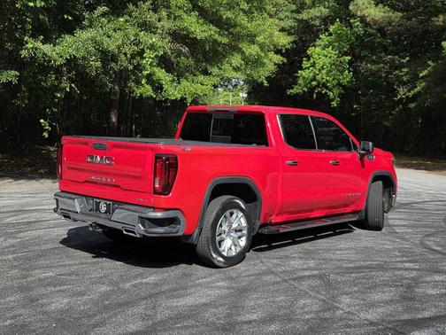 Red 2021 GMC Sierra 1500 SLT