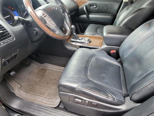 2017 INFINITI QX80 Base