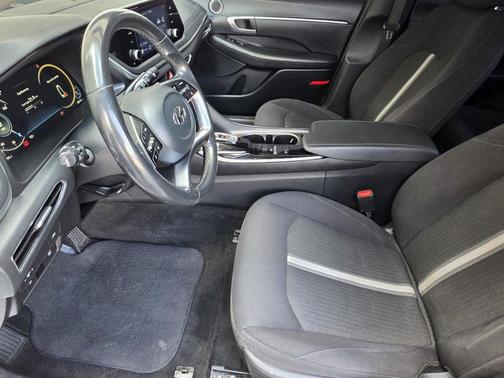 White 2022 Hyundai SONATA SEL