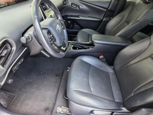 2019 Toyota Prius XLE