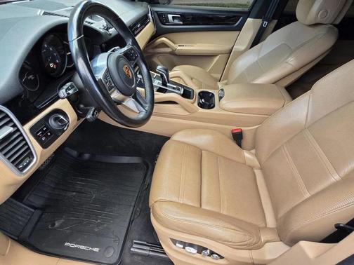 2019 Porsche Cayenne Cayenne