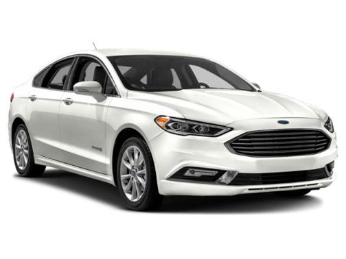 White 2018 Ford Fusion Hybrid SE