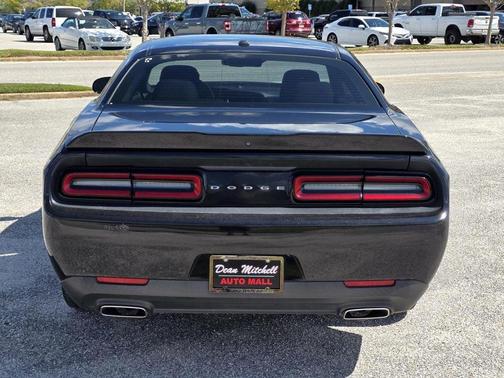 2020 Dodge Challenger SXT
