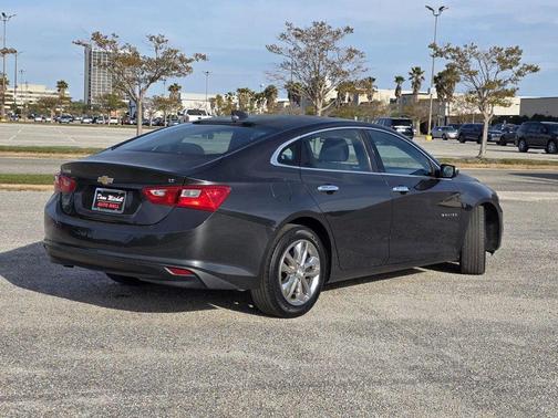 2017 Chevrolet Malibu 1LT