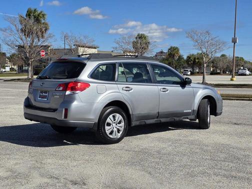 2011 Subaru Outback 2.5i