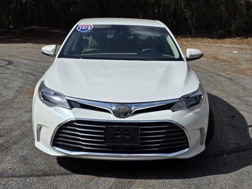 2018 Toyota Avalon XLE