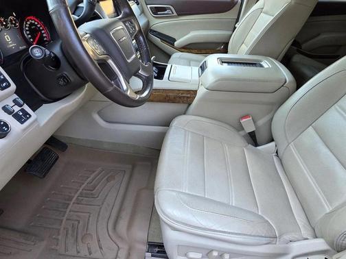 White 2015 GMC Yukon Denali