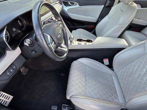 2023 Genesis G70 3.3T AWD