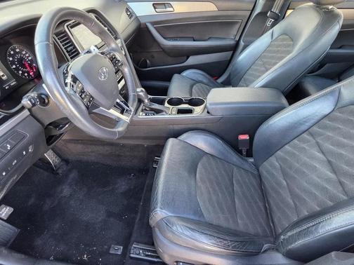 2018 Hyundai SONATA Sport