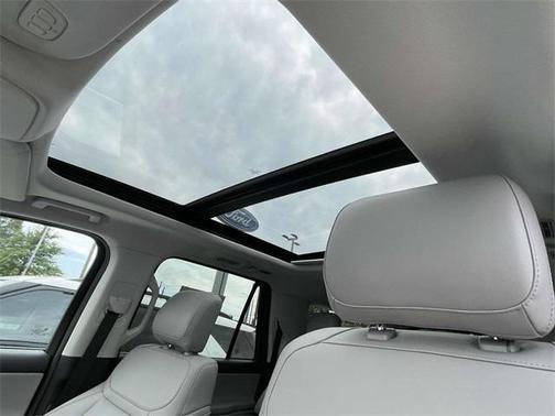 2025 Ford Expedition Max Active 4x4