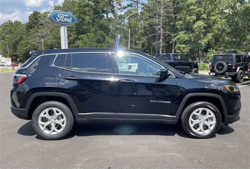 2024 Jeep Compass Sport