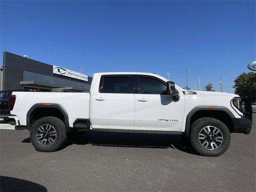 2022 GMC Sierra 2500 AT4