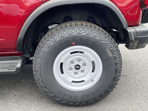 RUBY RED MET TNTD CLEARCOAT 2026 Ford Bronco Heritage Edition