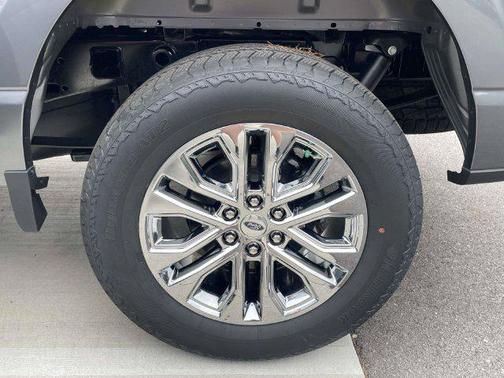 Carbonized Gray Metallic 2026 Ford F-150 Lariat