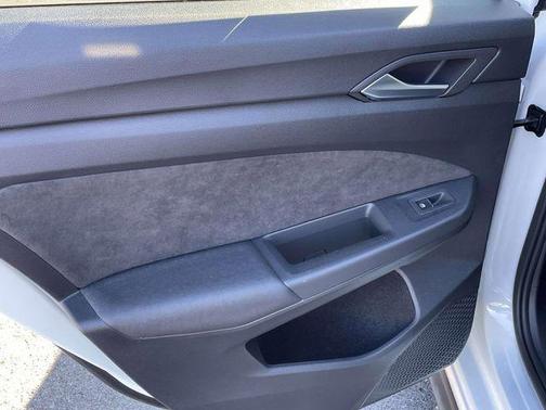 2024 Volkswagen Golf GTI 2.0T S DSG