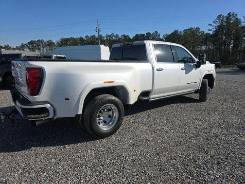 2024 GMC Sierra 3500 Denali