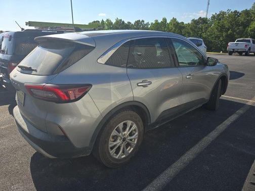 Iconic Silver Metallic 2024 Ford Escape Active