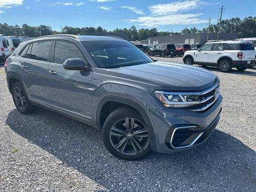 2021 Volkswagen Atlas Cross Sport 3.6L V6 SE w/Technology R-Line