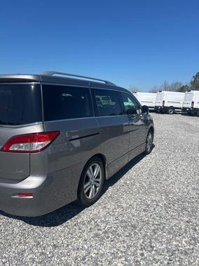 2011 Nissan Quest LE