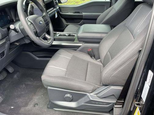 AGATE BLACK METALLIC 2026 Ford F-150 STX