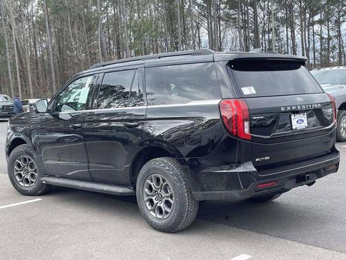 AGATE BLACK METALLIC 2026 Ford Expedition Active