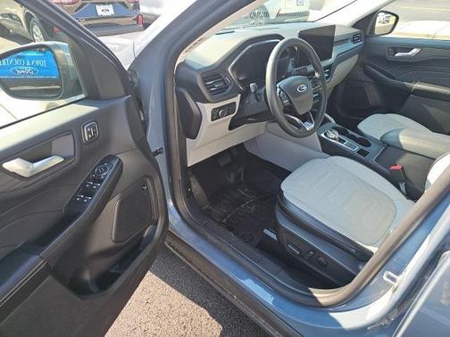 2024 Ford Escape PHEV SE