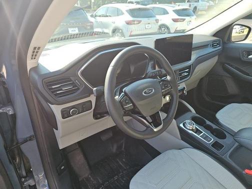 2024 Ford Escape PHEV SE
