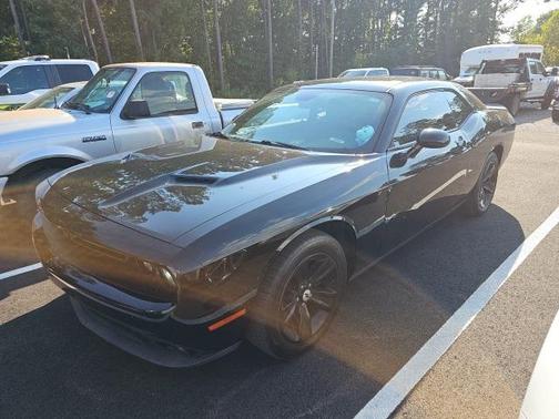 2017 Dodge Challenger SXT