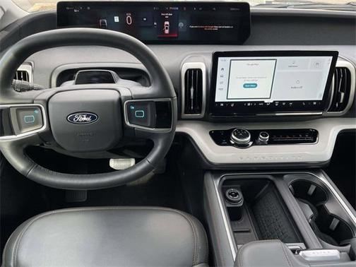 2025 Ford Expedition Max Active 4x2