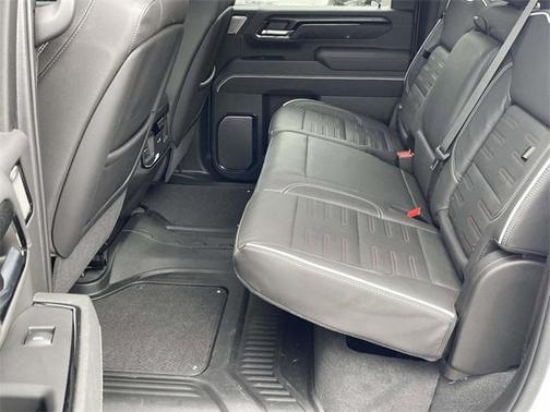 2024 GMC Sierra 2500 AT4