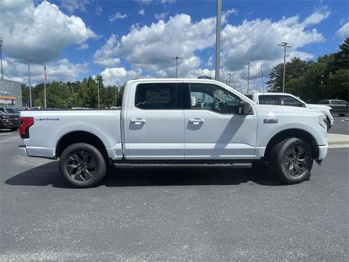 2025 Ford F-150 Lightning Flash