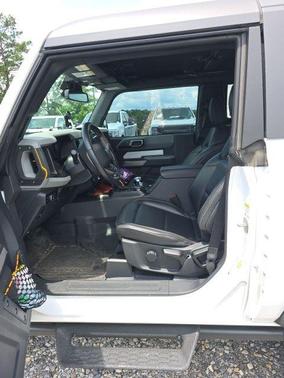 OXFORD WHITE 2023 Ford Bronco Badlands