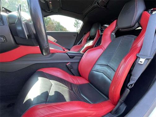 2022 Chevrolet Corvette Stingray w/2LT