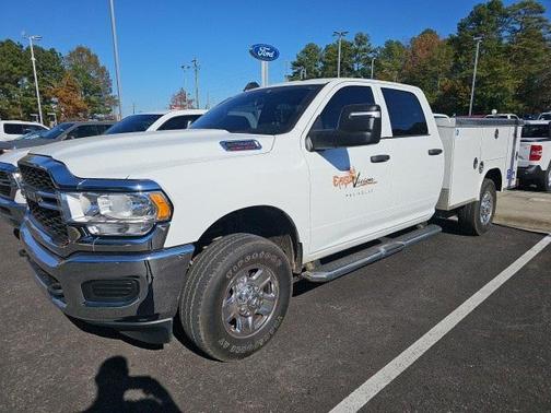 2023 RAM 2500 Tradesman Crew Cab 4x4 8' Box