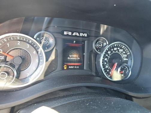 2023 RAM 2500 Tradesman Crew Cab 4x4 8' Box