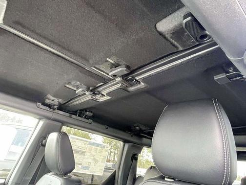 SHADOW BLACK 2026 Ford Bronco Outer Banks